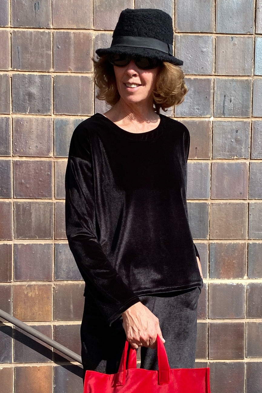 VELVET BLOUSE SE112 BRIGHT BLACK