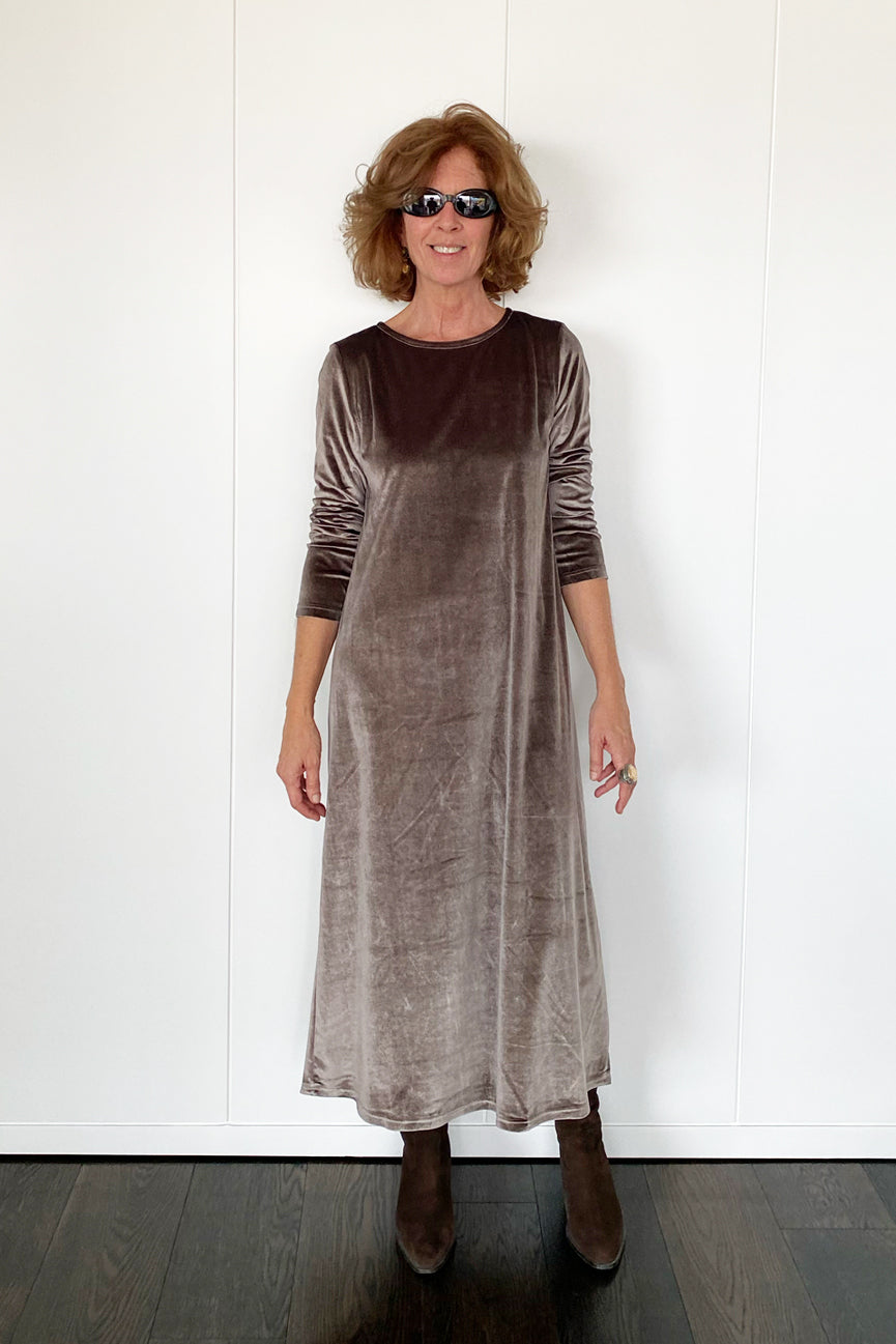 ROUND NECK LONG VELVET DRESS SE098  SHINY MINK