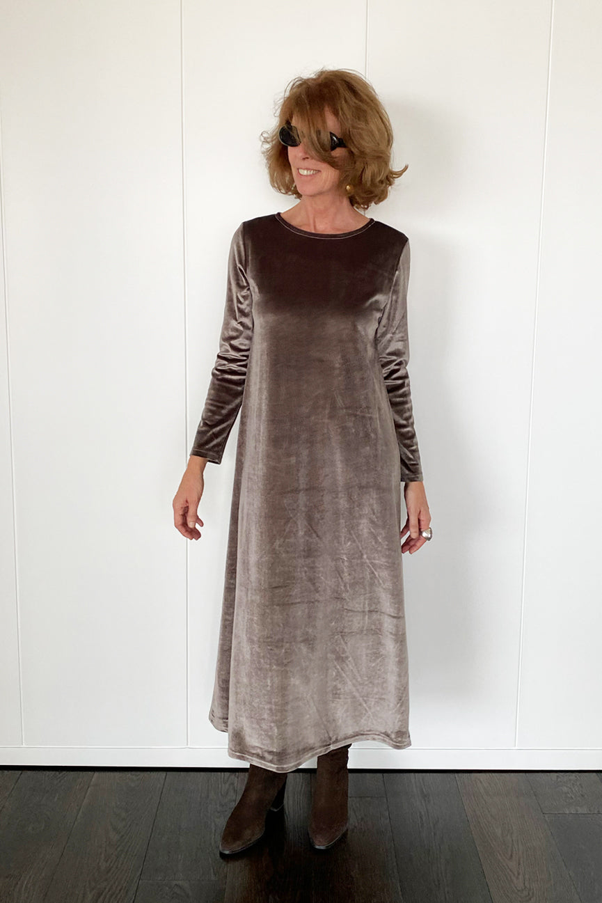 ROUND NECK LONG VELVET DRESS SE098  SHINY MINK
