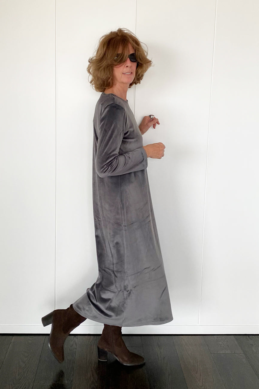 ROUND NECK LONG VELVET DRESS SE098 MATTE GREY